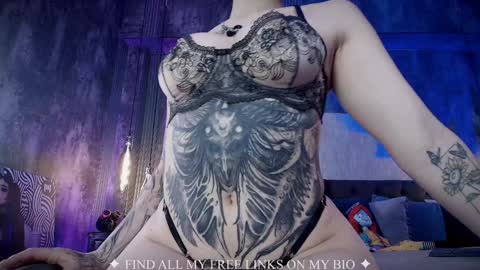 Charlotte online show from February 24, 7:34 pm