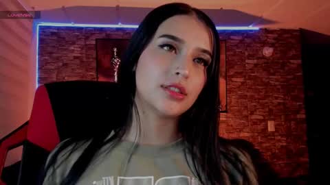 Charlotte  online show from December 3, 11:51 pm