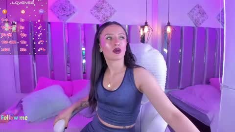 charlotte_walker__ online show from January 17, 11:59 am