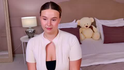 charlotteatwood online show from August 3, 4:23 pm