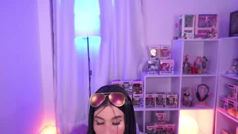 ill be online tomorrow December 1st online show from May 15, 9:45 am
