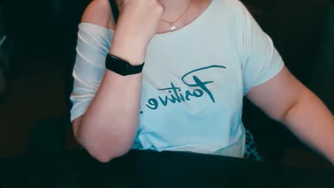 CharlotteXTasty online show from November 21, 12:40 pm