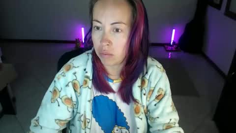 charlottezoe online show from April 26, 9:18 am