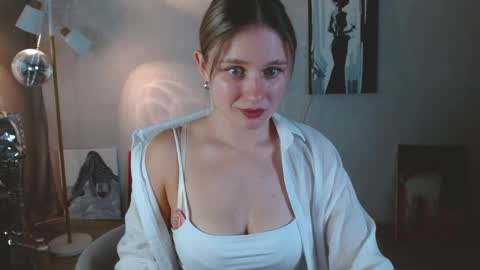 Michelle  online show from June 10, 7:29 am