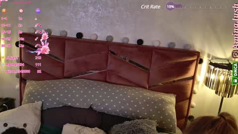 insta  online show from December 8, 11:51 pm