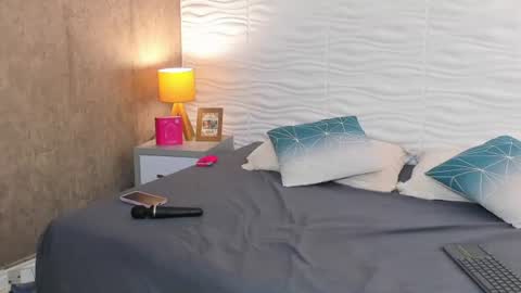 Charon  Stom online show from June 22, 1:19 pm
