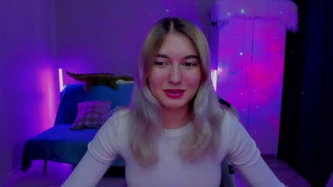 Snapshot of chatur_lady_ chatting on December 23, 7:06 am Betty online show from December 23, 7:06 am
