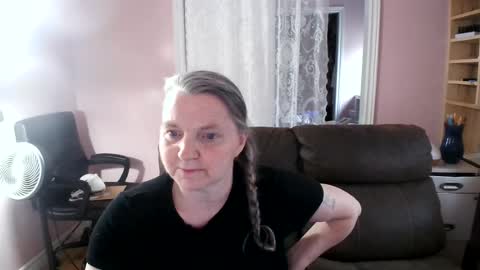 chealsiek online show from June 20, 3:48 pm