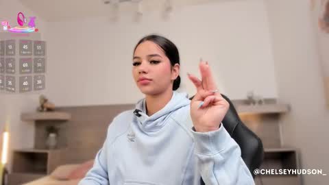 chelsey_hudson online show from November 20, 11:44 am