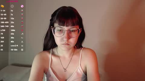 Cheryl online show from December 19, 2:24 pm