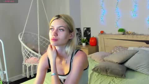 cherry_pr1ce online show from June 14, 11:05 pm