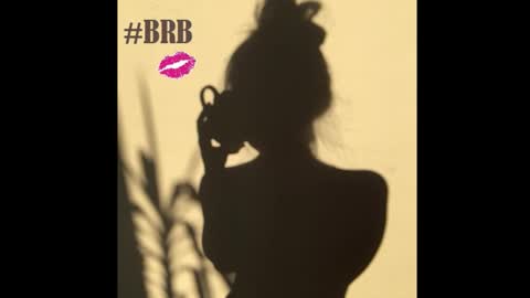 Mia online show from December 18, 7:57 am