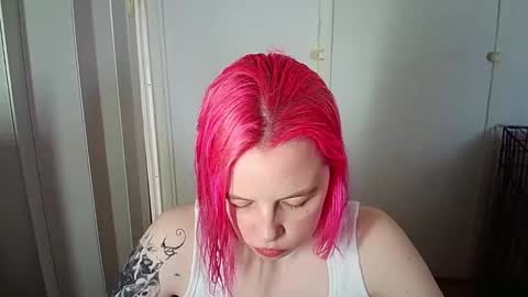 cherrybaby_0 online show from March 26, 9:11 am