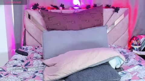 cherryblossom78 online show from March 15, 10:45 pm