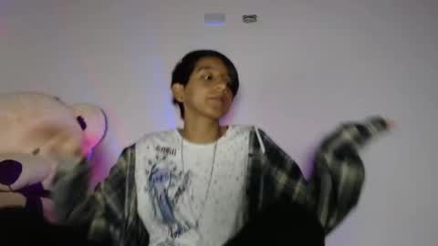 cherrybombsweet online show from May 5, 12:46 am