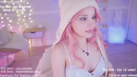 Snapshot of cherrycrush chatting on October 15, 7:49 pm Cherry Crush  online show from October 15, 7:49 pm