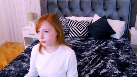 cherrycrushlove online show from March 19, 7:02 am