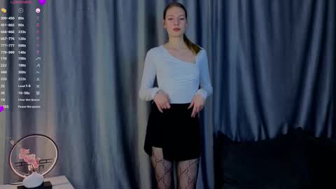 Loise online show from March 14, 5:36 pm