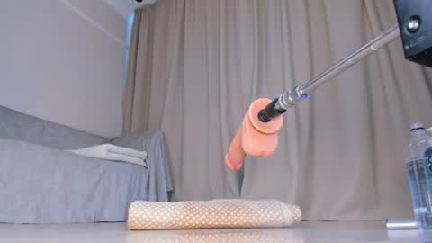 Aisu online show from June 15, 6:24 am