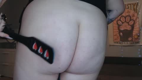 Snapshot of cherryxgirlll chatting on December 12, 6:36 am CherryXGirlll online show from December 12, 6:36 am