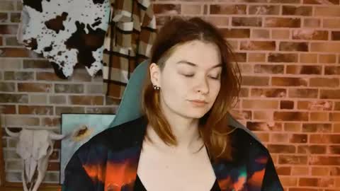 Bella online show from May 3, 5:33 am