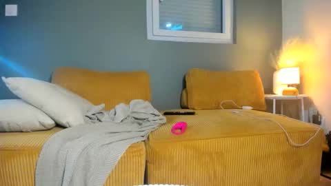 yoursensualparadise online show from November 3, 5:06 pm