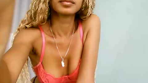 chloe9794 online show from April 27, 5:04 am