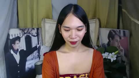 chloe_bilat online show from December 1, 2:15 am