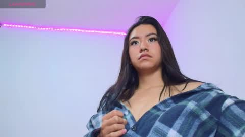chloe_desire11 online show from May 18, 10:54 am