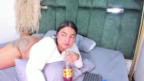 Chloe online show from June 18, 6:57 pm