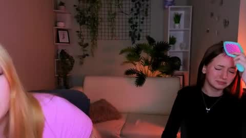 chloe_ley online show from June 23, 3:26 am