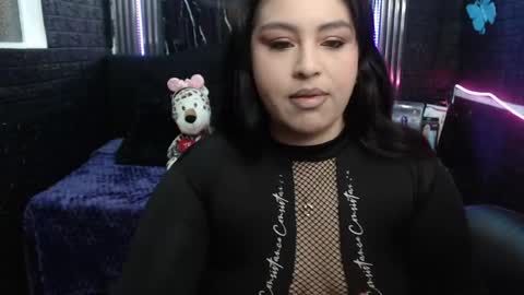 chloe_smith5 online show from June 26, 2:07 pm