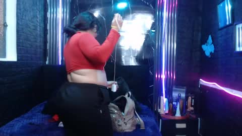 chloe_smith5 online show from June 16, 1:12 pm