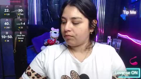 chloe_smith5 online show from August 3, 1:28 pm