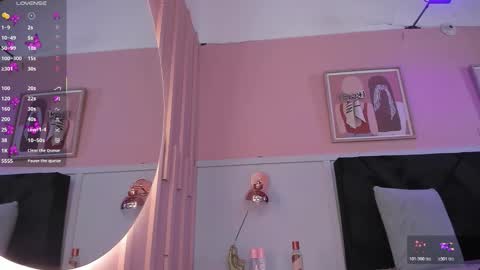   online show from November 5, 8:03 pm