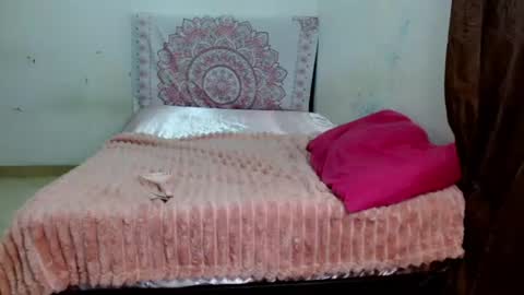 chloe_xsex online show from June 25, 5:12 am
