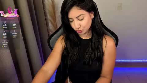 Chloe online show from April 28, 11:03 am