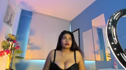 Chloe online show from March 12, 3:48 pm