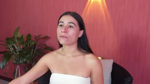 ChloeTurner  online show from May 2, 1:58 pm