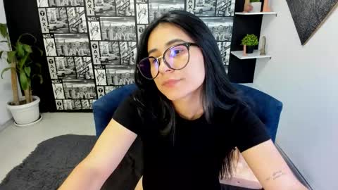 ChloeTurner  online show from December 2, 7:05 pm