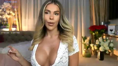 Chloe online show from June 10, 9:13 pm