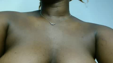 chocolate_ass88 online show from June 29, 3:34 pm