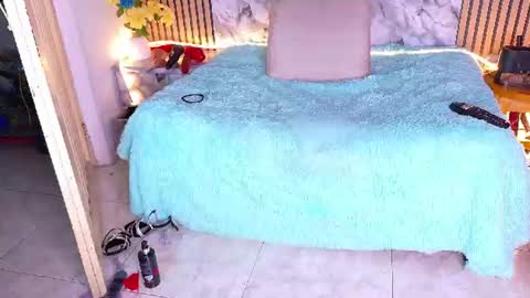  online show from July 31, 5:19 am