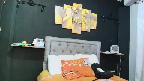 Snapshot of chris_sharon2023 chatting on October 24, 1:01 am Yarixa online show from October 24, 1:01 am