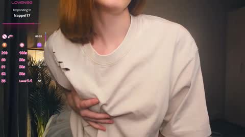 Snapshot of chrisme_please chatting on September 27, 9:00 pm Lizz online show from September 27, 9:00 pm