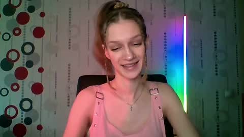chrissy_joyful online show from May 2, 5:22 am