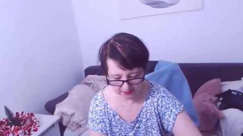 Snapshot of christarose chatting on January 6, 1:31 am Christa online show from January 6, 1:31 am