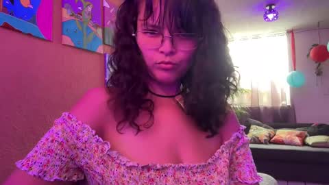 christianvalles online show from October 3, 9:53 pm