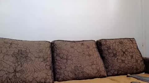 christihanson online show from November 18, 8:59 am