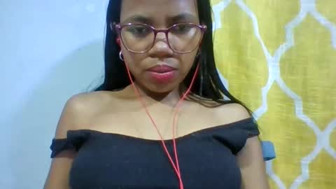 christinah262488 online show from May 8, 11:57 am